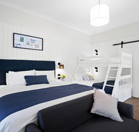 Surfaris Retreat - Nelsons Bay Accommodation