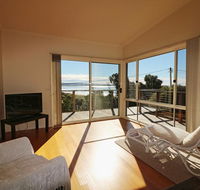 Surfside - Accommodation Nelson Bay