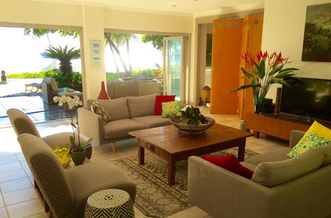 Tali Oak Beach House - Accommodation Nelson Bay 1