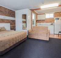 Tally Ho Motor Inn - Accommodation Nelson Bay