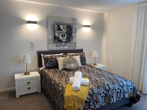 TERRACE LUX FULLY AIR 2 CAR FREE NETFLIX WIFI WINE - Nelsons Bay Accommodation 1