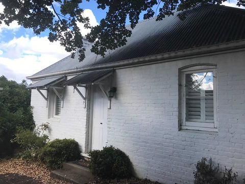 The Bakers Cottage - Accommodation Nelson Bay 2