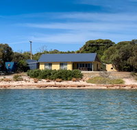 The Beach House - Accommodation Nelson Bay