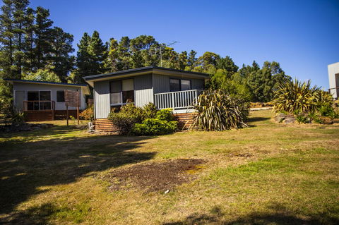 Little Norfolk Bay Events And Chalets - Accommodation Nelson Bay 3