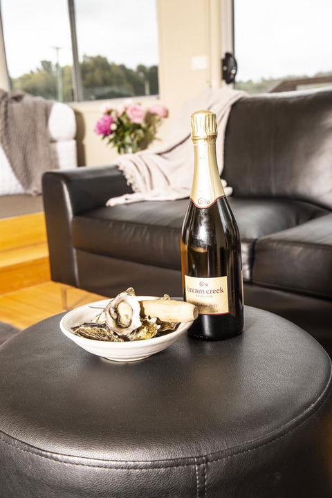 Little Norfolk Bay Events And Chalets - Accommodation Nelson Bay 9