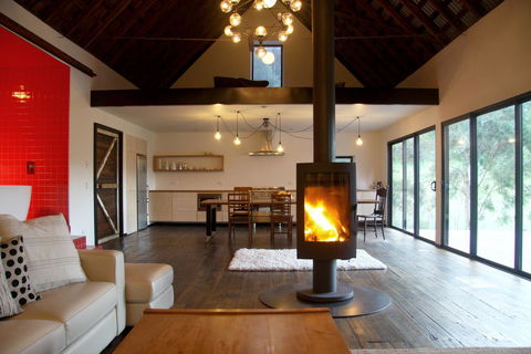 BIG.SHED.HOUSE - Accommodation Nelson Bay 3
