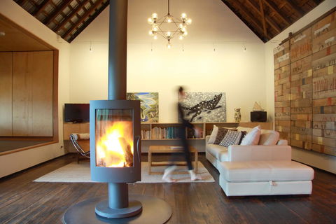 BIG.SHED.HOUSE - Accommodation Nelson Bay 0