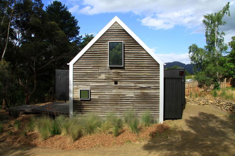 BIG.SHED.HOUSE - Accommodation Nelson Bay 4
