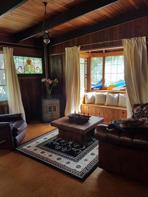 Whispering Hills Retreat - Accommodation Nelson Bay 0