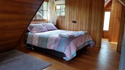 Whispering Hills Retreat - Accommodation Nelson Bay 2
