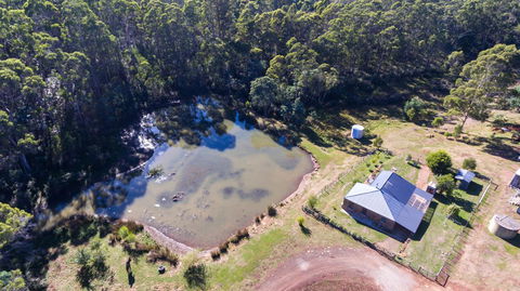Naivasha Cottage - Accommodation Nelson Bay 12