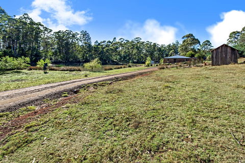 Naivasha Cottage - Accommodation Nelson Bay 15