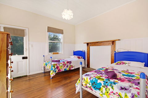 Naivasha Cottage - Accommodation Nelson Bay 9