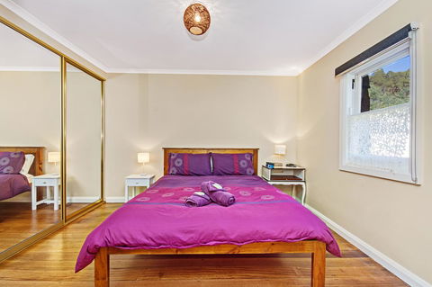 Naivasha Cottage - Accommodation Nelson Bay 8