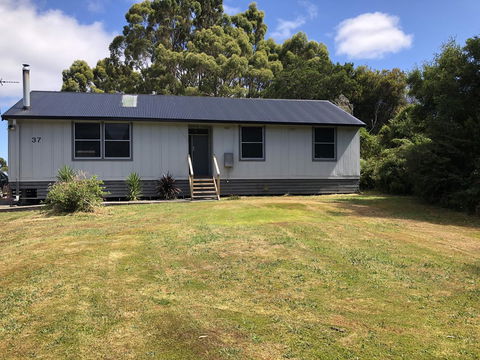 Harvey House - Accommodation Nelson Bay 2