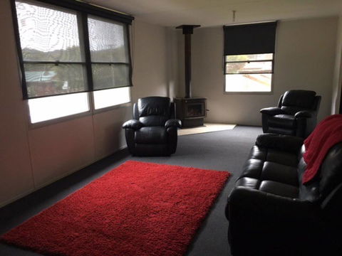 Harvey House - Accommodation Nelson Bay 5