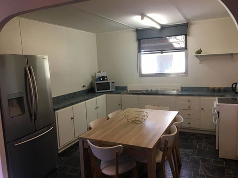 Harvey House - Accommodation Nelson Bay 8