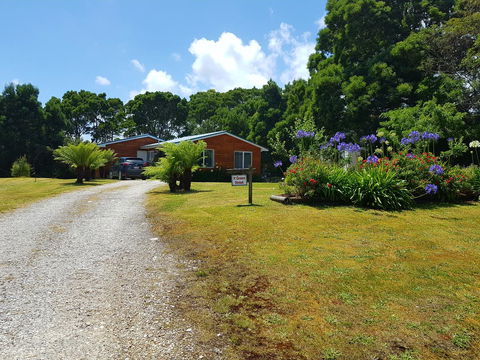 Regatta Point Tavern & Holiday Villas - Accommodation Nelson Bay 35