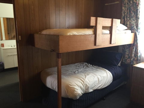 Regatta Point Tavern & Holiday Villas - Accommodation Nelson Bay 4