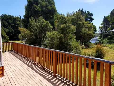 Regatta Point Tavern & Holiday Villas - Accommodation Nelson Bay 32