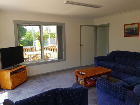Regatta Point Tavern & Holiday Villas - Accommodation Nelson Bay 29