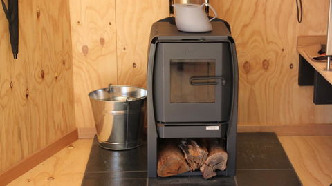 BAY OF FIRES ECO HUT Off Grid Experience At Binalong Bay - Accommodation Nelson Bay 16