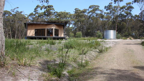 BAY OF FIRES ECO HUT Off Grid Experience At Binalong Bay - Accommodation Nelson Bay 20