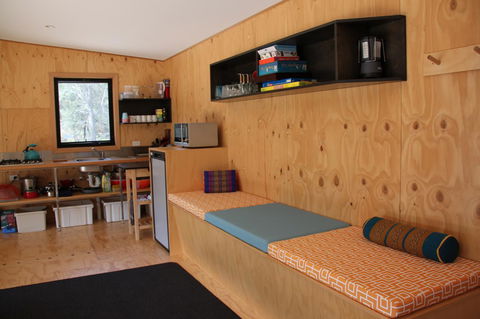 BAY OF FIRES ECO HUT Off Grid Experience At Binalong Bay - Accommodation Nelson Bay 10