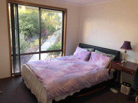 Little Mountain Town - Accommodation Nelson Bay 1