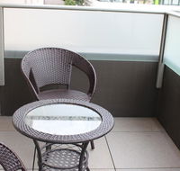 Poplar Box Hill Apartment - Accommodation Nelson Bay
