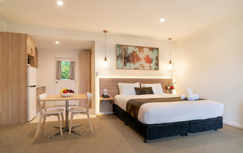Boathouse Resort Studios And Suites - Nelson Bay Accommodation.com 3