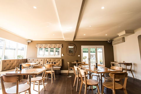 The Waverley International Hotel - Accommodation Nelson Bay 23