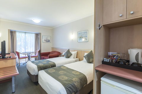 The Waverley International Hotel - Accommodation Nelson Bay 8