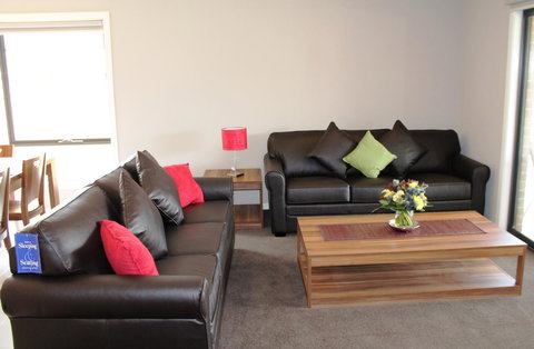 Atarhi Villas - Melbourne - Accommodation Nelson Bay 1