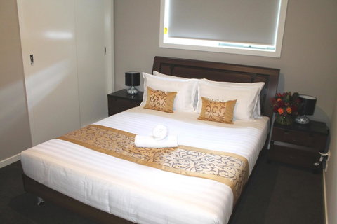 Atarhi Villas - Melbourne - Accommodation Nelson Bay 4
