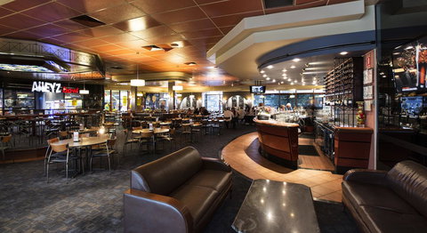 Nightcap At Matthew Flinders Hotel - Accommodation Nelson Bay 5