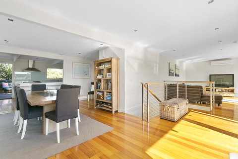 Front Beach House - Nelson Bay Accommodation.com 15