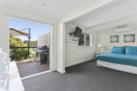 Front Beach House - Nelson Bay Accommodation.com 17
