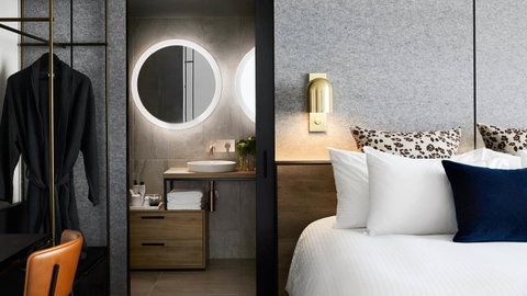 Zagame\'s House - Nelson Bay Accommodation.com 24