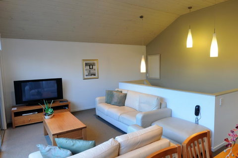 The Victoria Apartments - Accommodation Nelson Bay 6