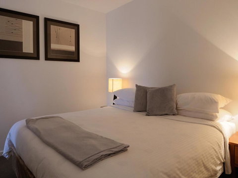 The Victoria Apartments - Accommodation Nelson Bay 34
