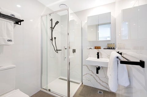 The Hamptons Apartments - St Kilda - Accommodation Nelson Bay 25