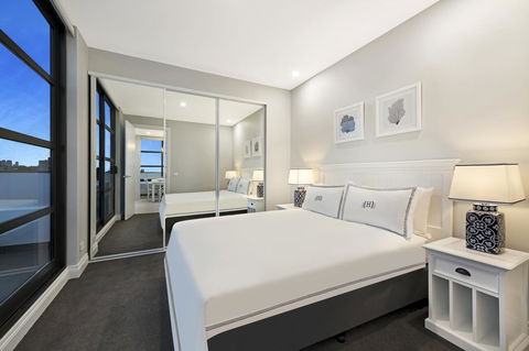 The Hamptons Apartments - St Kilda - Accommodation Nelson Bay 20