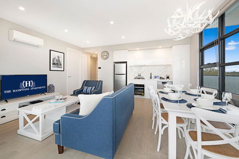 The Hamptons Apartments - St Kilda - Accommodation Nelson Bay 35
