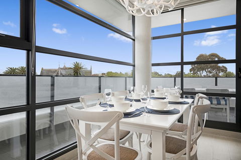The Hamptons Apartments - St Kilda - Accommodation Nelson Bay 23