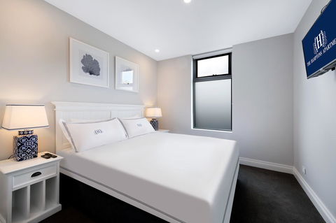 The Hamptons Apartments - St Kilda - Accommodation Nelson Bay 10