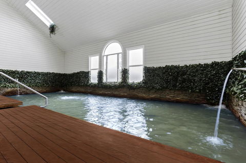 Deep Blue Hotel & Hot Springs - Accommodation Nelson Bay 12