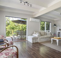 Blairgowrie Bella - light filled home with great deck - Accommodation Nelson Bay
