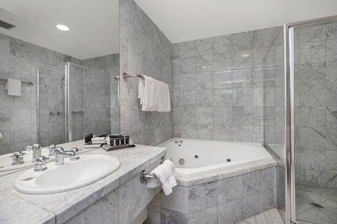 All Seasons Resort Hotel Bendigo - Accommodation Nelson Bay 7