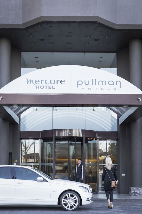 Mercure Melbourne Albert Park - Nelson Bay Accommodation.com 1